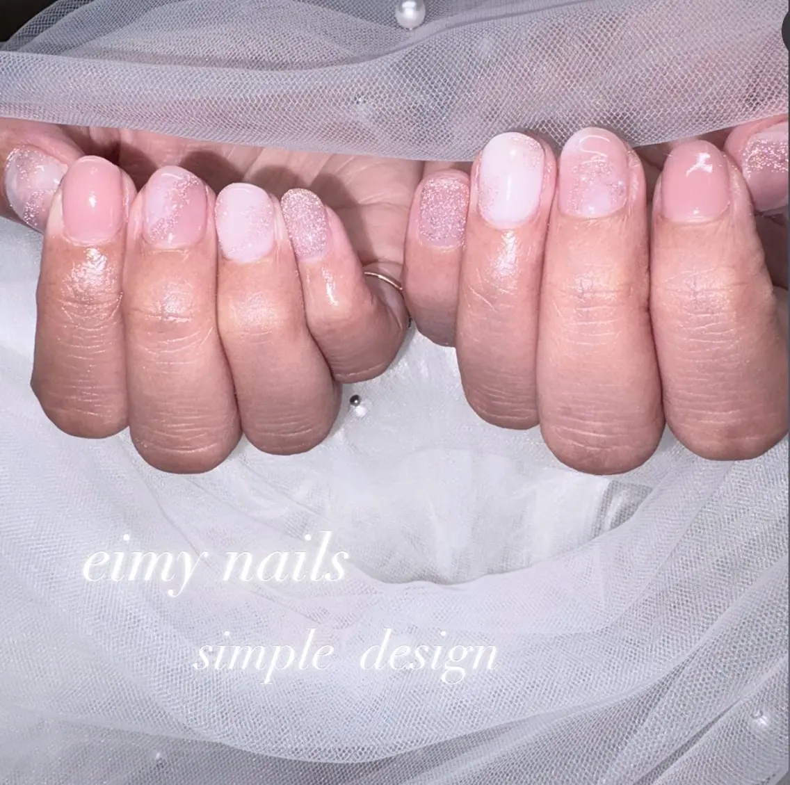 ネイル フラッシュネイル ラメ(グリッター) ニュアンスネイル オフィスネイル シンプルネイル ハンドネイル eimy nails♡のネイルデザイン