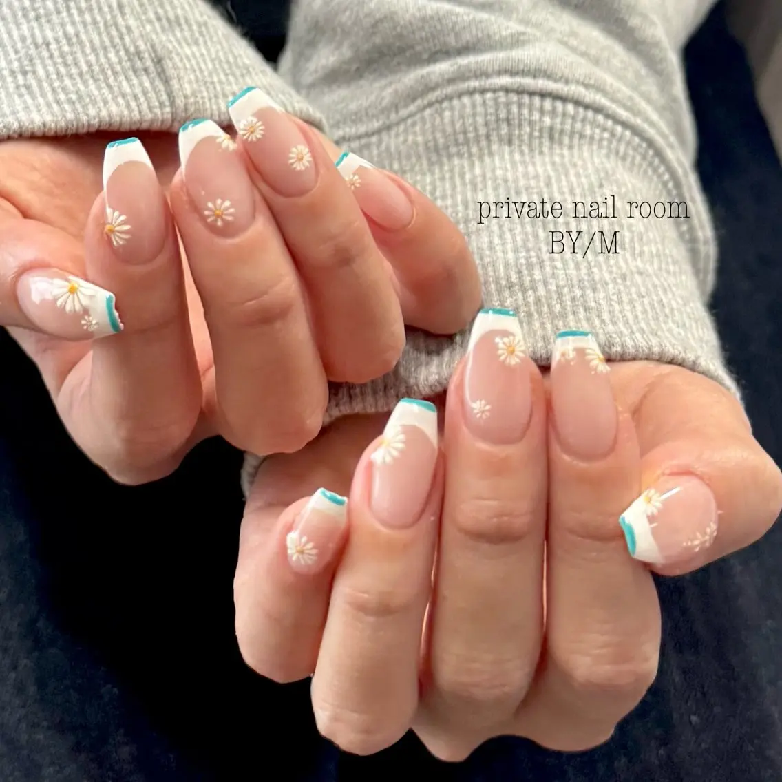 ネイル ブルー フレンチネイル 持ち込み BY / Mのネイルデザイン