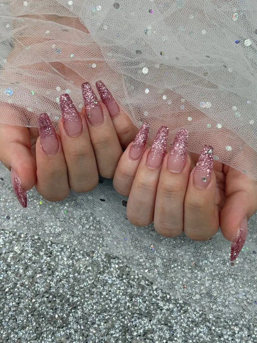 ネイル ハンドネイル ベスティオーラ aineのネイルデザイン