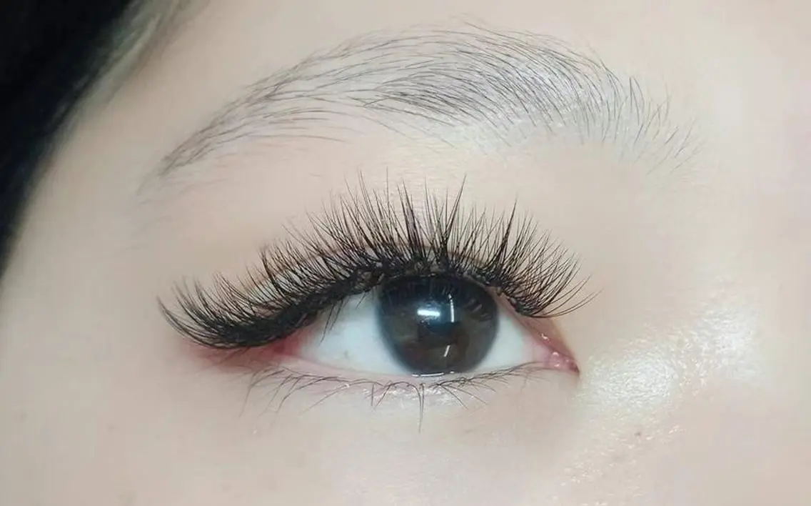 マツエク・マツパ Cカール Eye gloss 2のマツエク・マツパデザイン