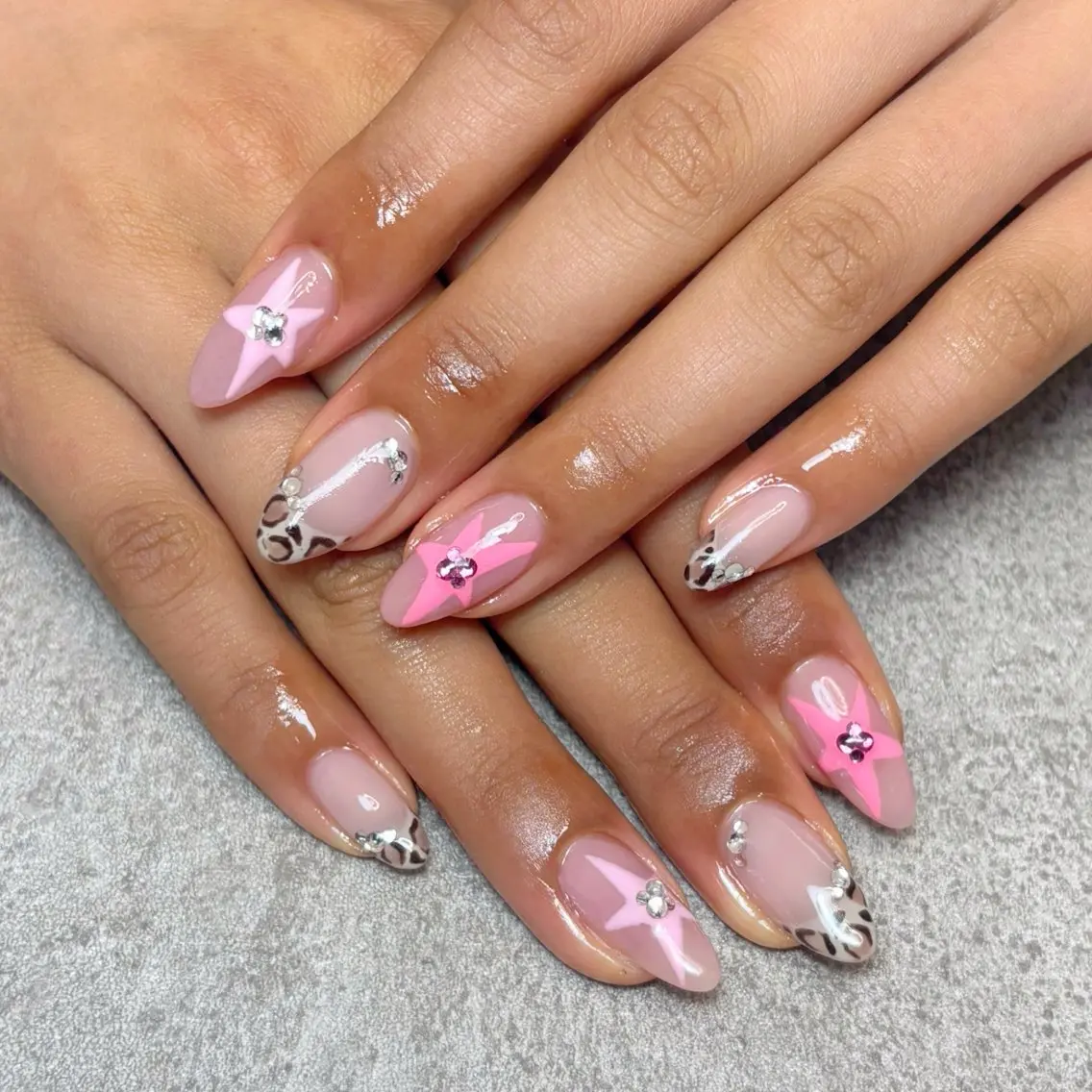 ネイル ハンドネイル nailroom DIASOMNIAのネイルデザイン