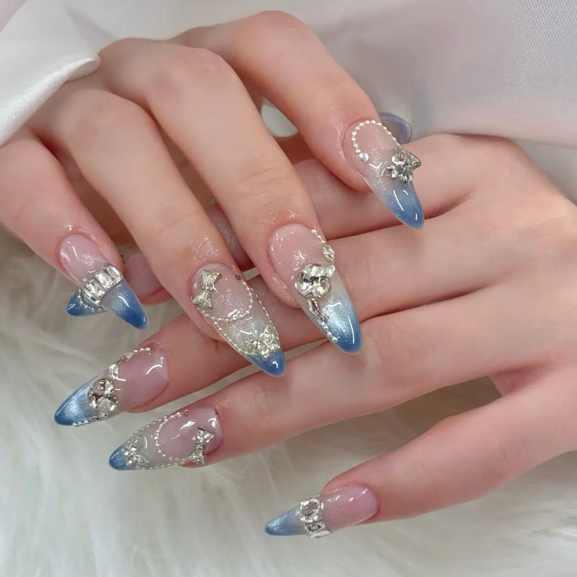 ネイル DuLi Blinkのネイルデザイン