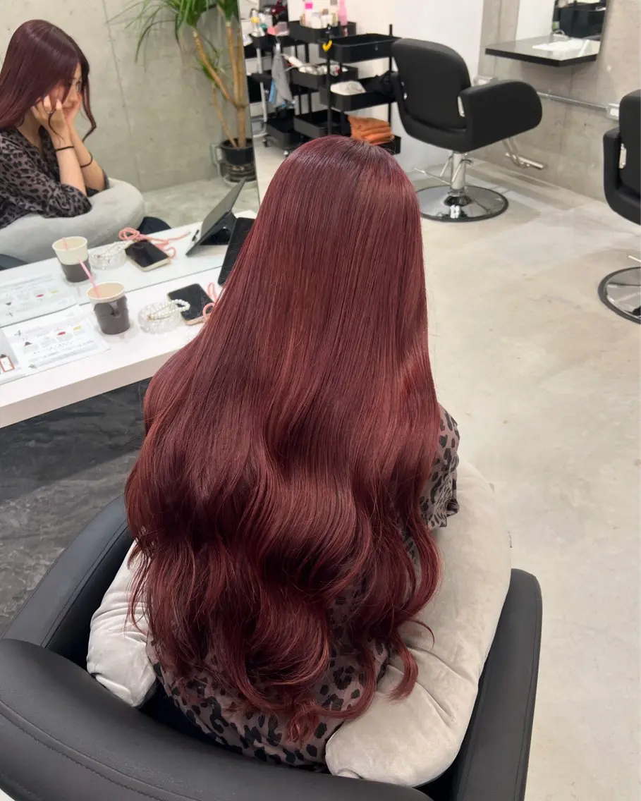 ロング カラー ブリーチ ダブルカラー ブリーチなしカラー レイヤーカット カット ヘアカラー トリートメント 頓所 大昂のヘアスタイル