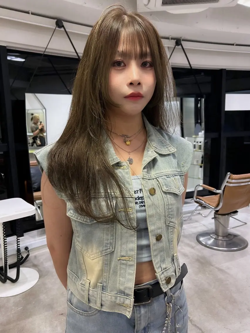 ロング 透明感カラー 莉々子のヘアスタイル