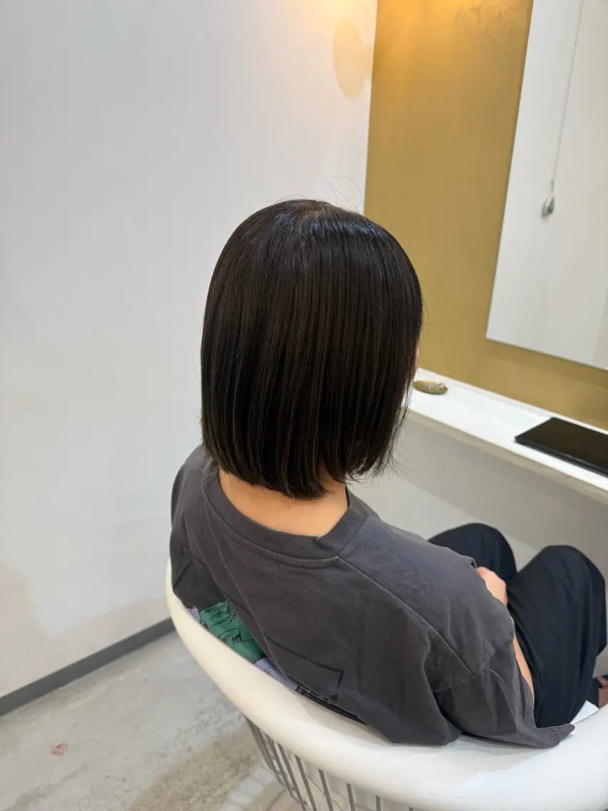 ショート カラー ヘアカラー 岸尾 楓香のヘアスタイル