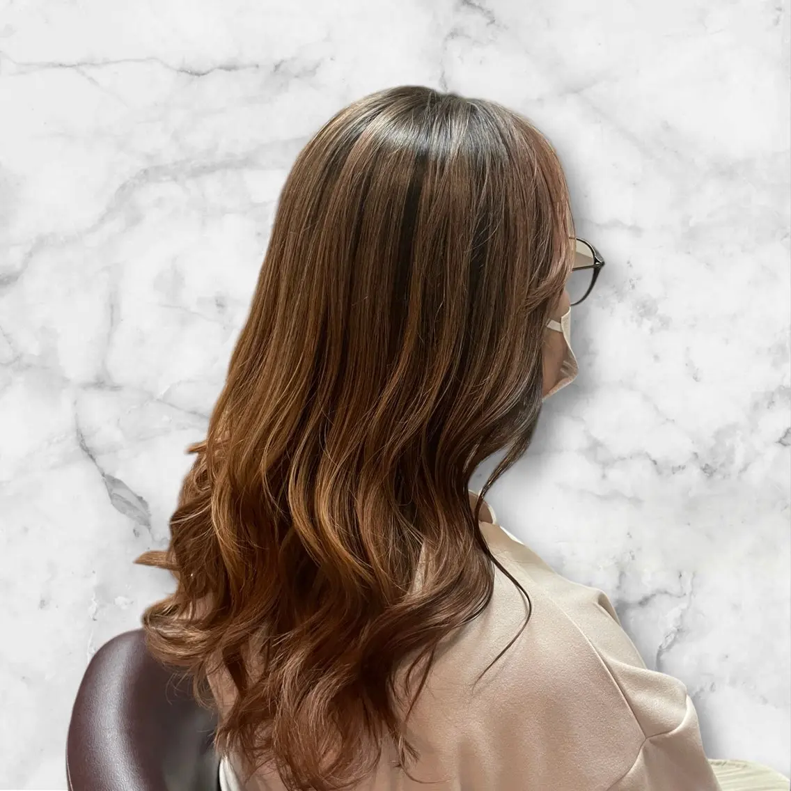 セミロング カラー バレイヤージュ ブリーチ レイヤーカット カット ヘアカラー プルシールエクステ/ ハイトーン/ブリーチのヘアスタイル
