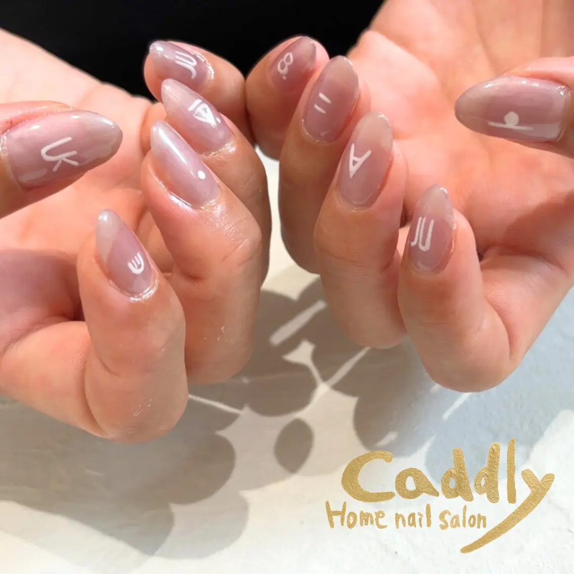 ネイル 持ち込み caddly naoのネイルデザイン
