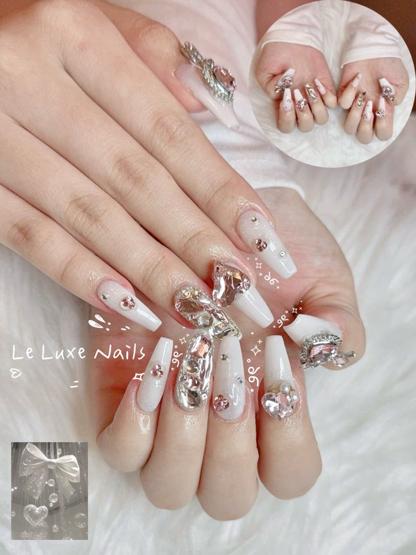 ネイル LE LUXE  NAILSのネイルデザイン