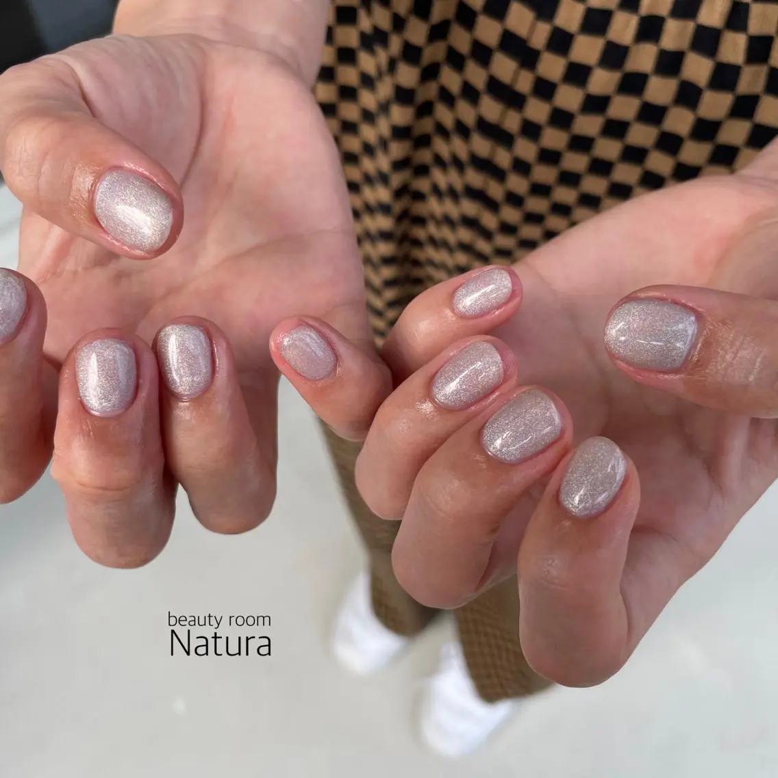 ネイル マツエク・マツパ アイブロウ ハンドネイル beautyroom Naturaのネイルデザイン