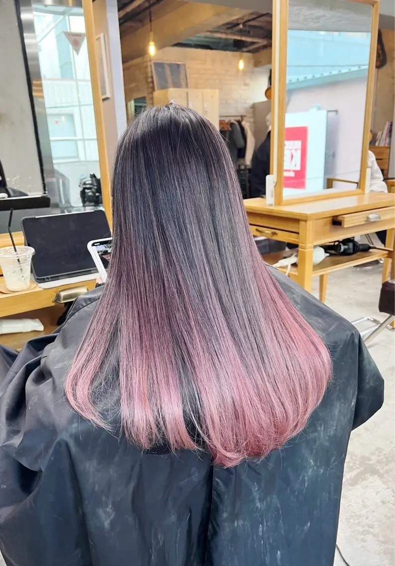 ロング カラー バレイヤージュ ベージュカラー ピンクカラー ピンクベージュ レイヤーカット ヘアカラー トリートメント 指名数No.1 /NAOYAのヘアスタイル