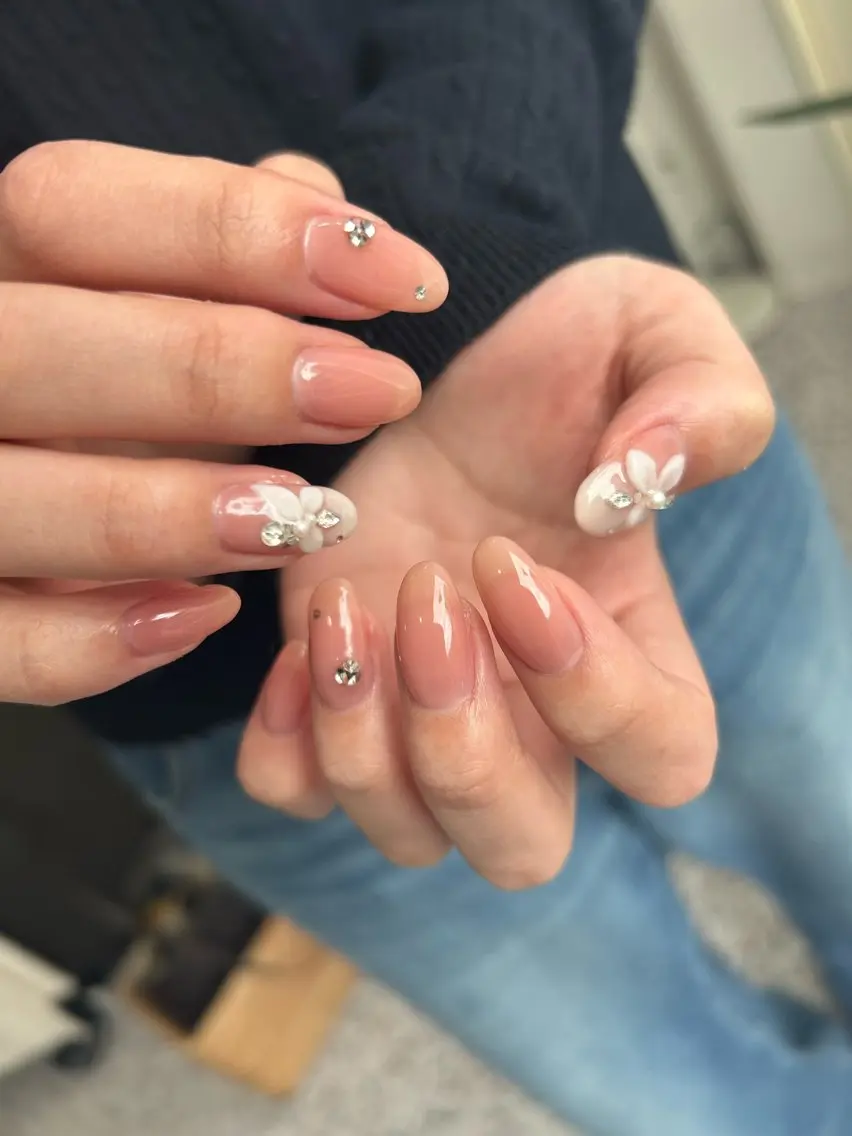 ネイル ハンドネイル 小松 千冬のネイルデザイン