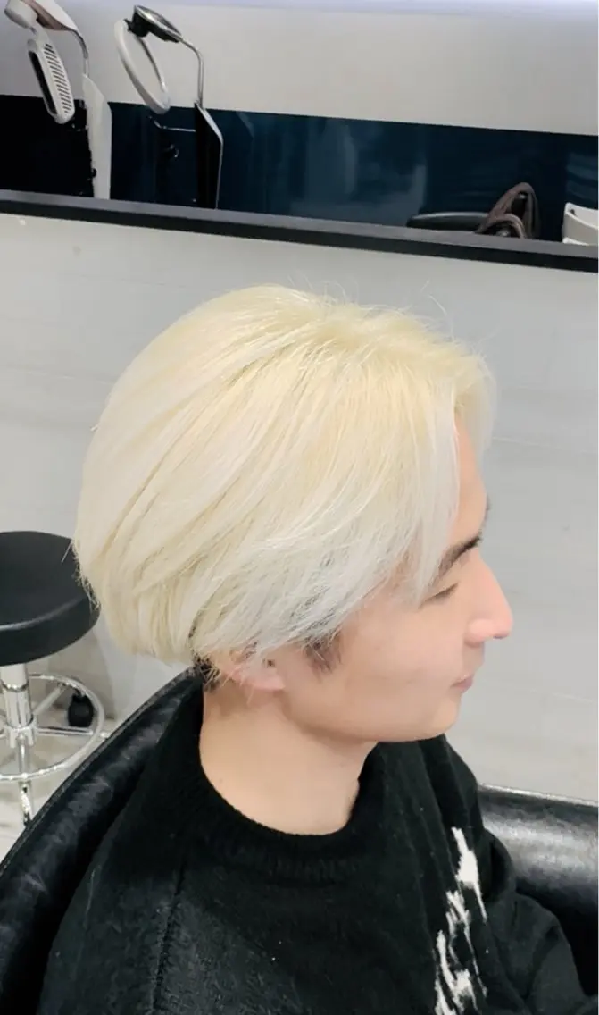 メンズ メンズブリーチ カット ヘアカラー トリートメント 野村安芸 /特殊パーマのヘアスタイル