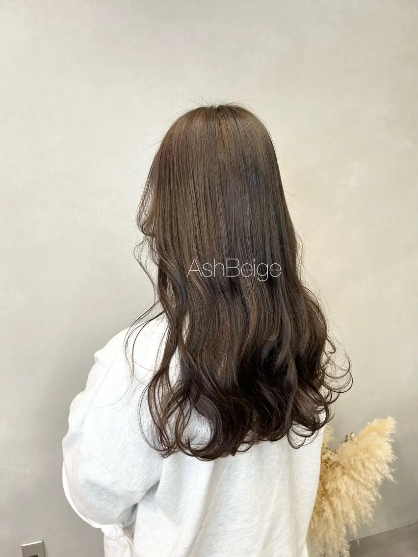 ロング アッシュ カット ヘアカラー トリートメント 暖色・似合わせカラー (廣石沙英🎀)のヘアスタイル