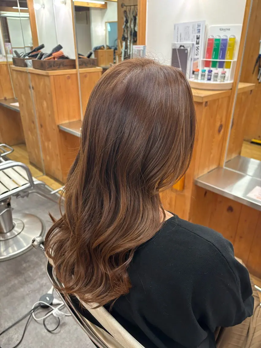 ロング ヘアカラー 谷澤 貫太のヘアスタイル