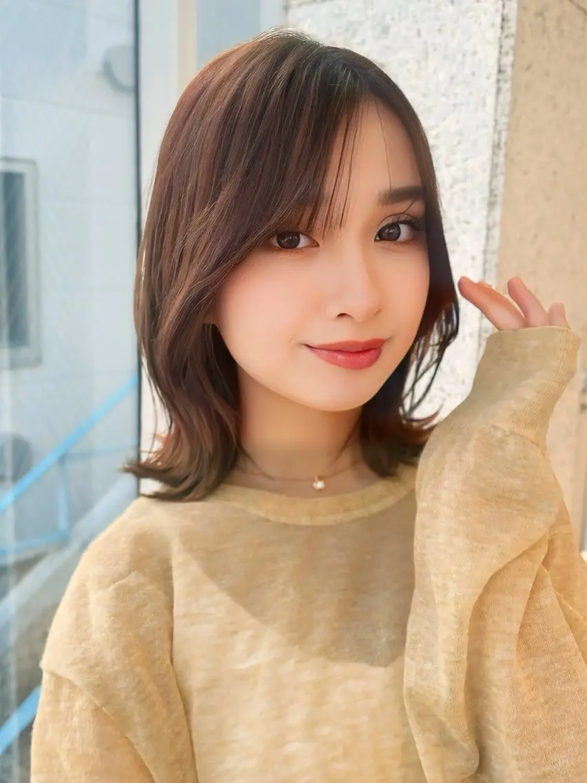 ミディアム カット 結べるレイヤーボブ くびれLady表参道のヘアスタイル