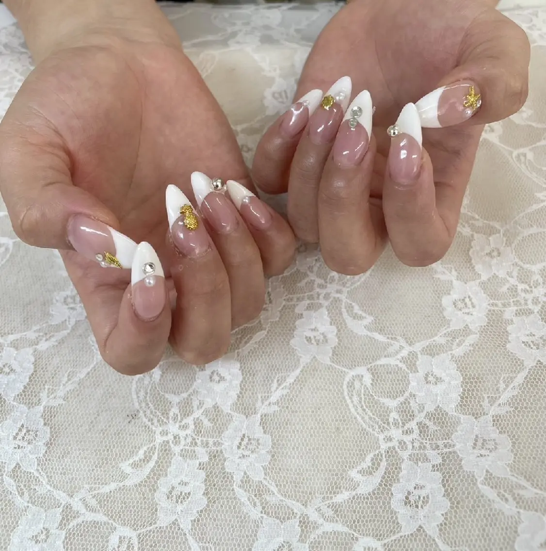 ネイル フレンチネイル ハンドネイル ハンドケア 心斎橋Salon Epokkuのネイルデザイン