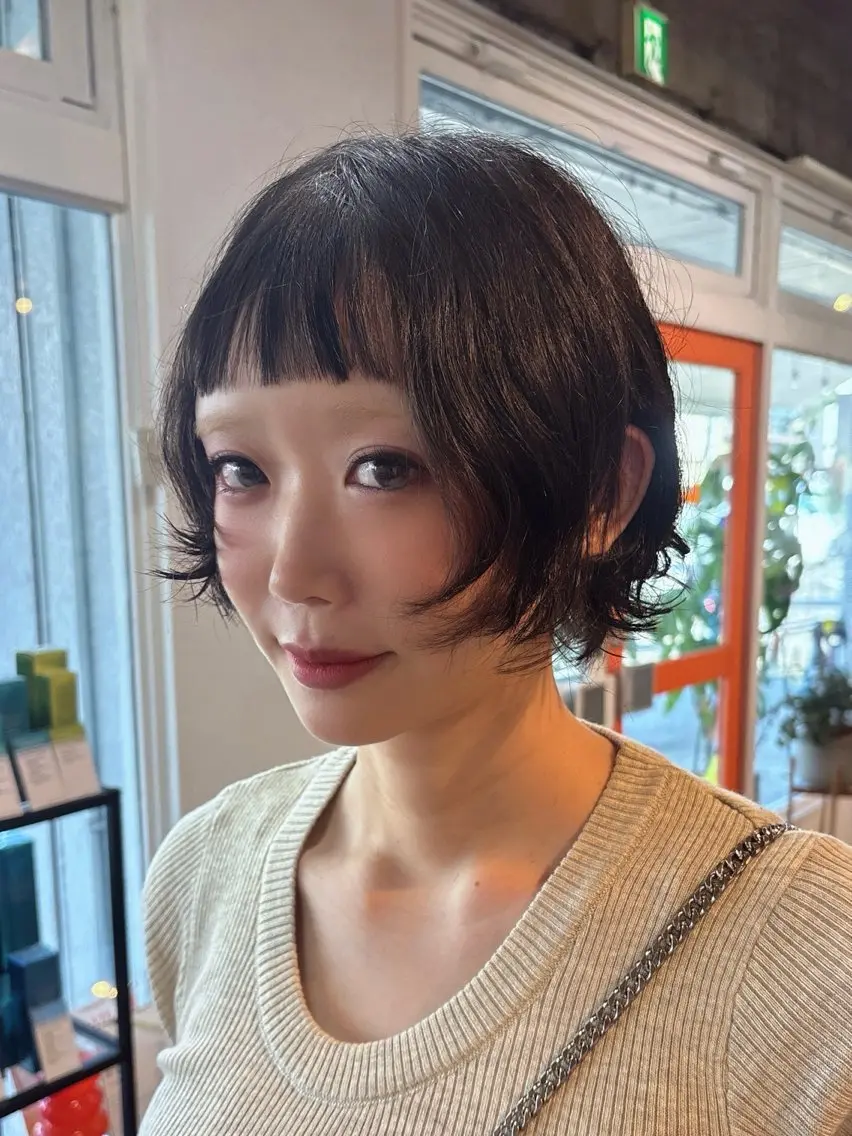 ショート パーマ shiho/レイヤー /透明感カラーのヘアスタイル