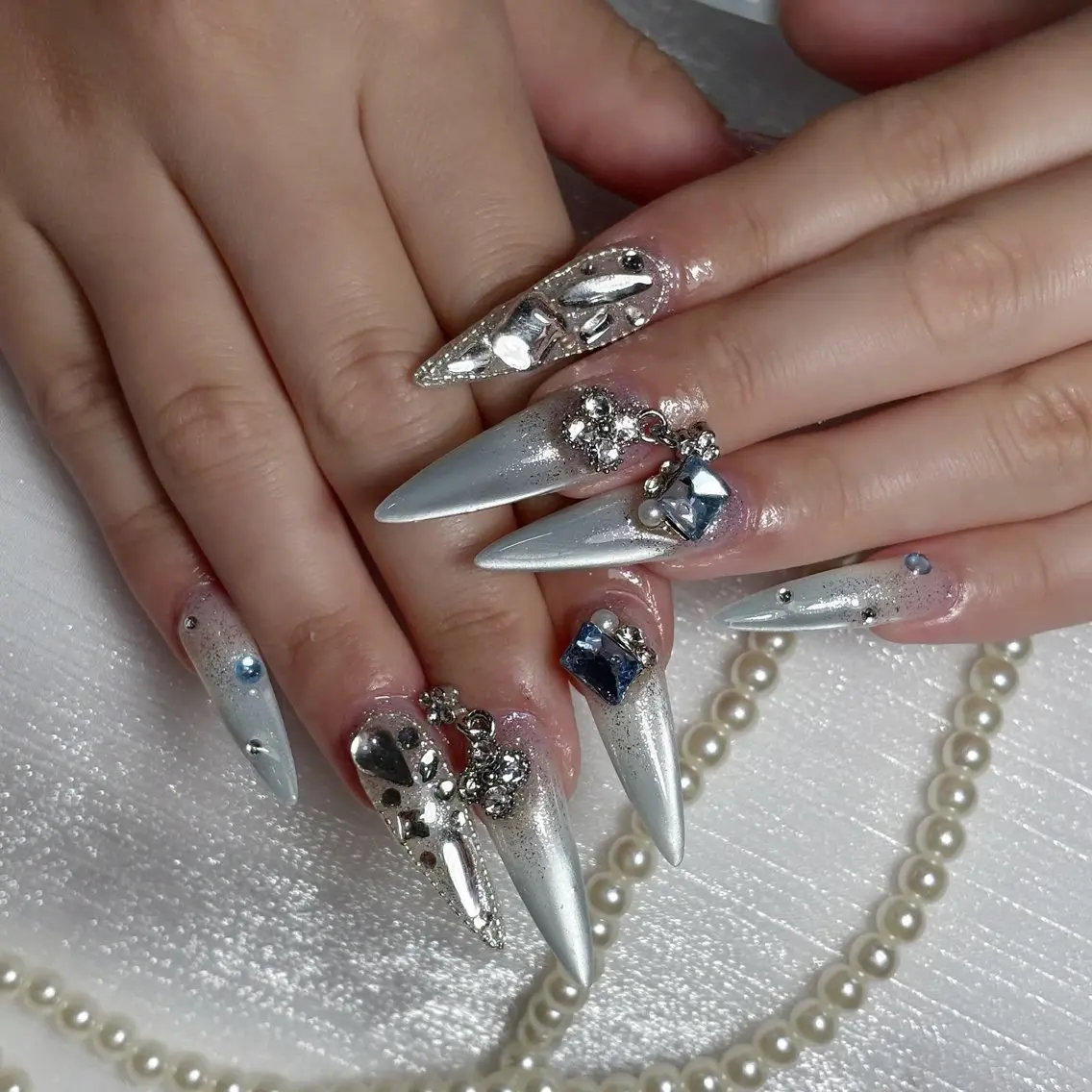 ネイル キラキラネイル 韓国ネイル マグネットネイル 夏ネイル ワンホンネイル ハンドネイル Sully Nail Labのネイルデザイン