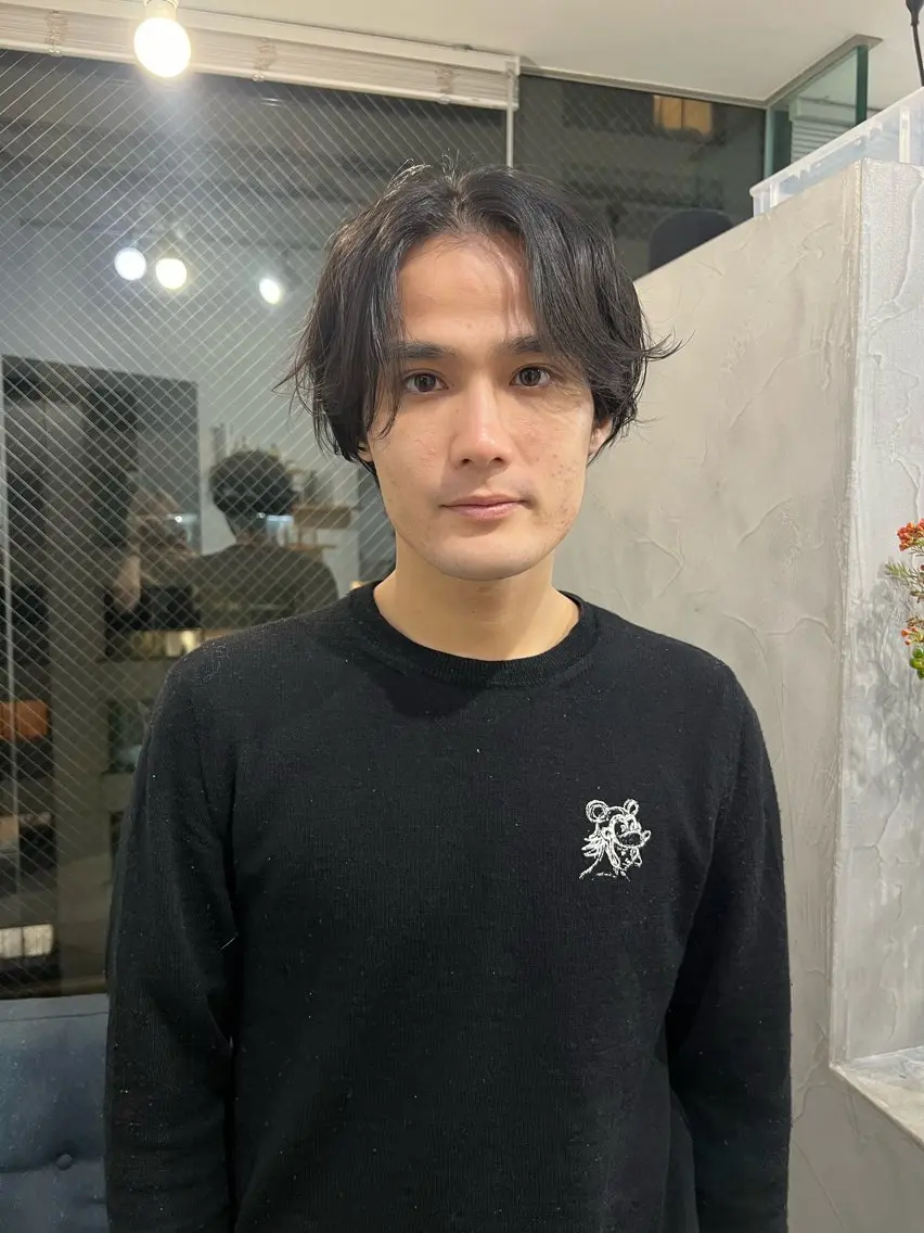 パーマ メンズ センターパート メンズパーマ 表参道メンズカット hikariのヘアスタイル