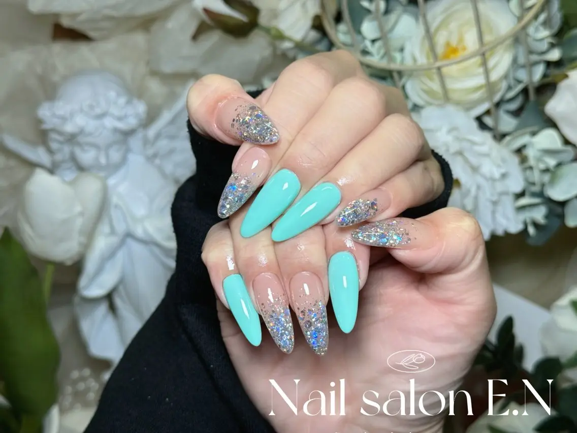 ネイル アートネイル オーロラネイル ブラウン クリアネイル フレンチネイル ハンドネイル E.N🦋 長さ出し/持ち込みのネイルデザイン