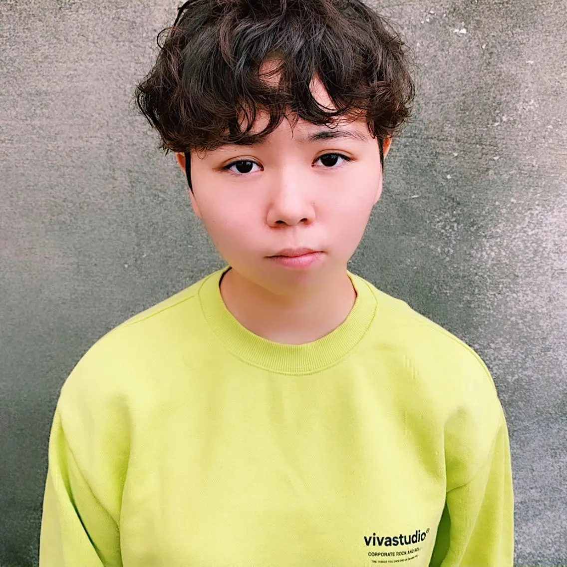 ショート カラー パーマ 中川 竜誠のヘアスタイル