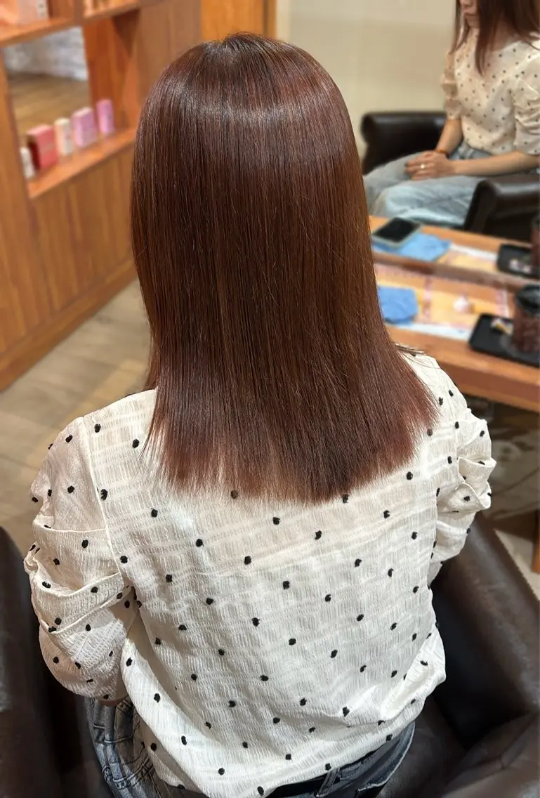 カラー 口丸 千尋のヘアスタイル