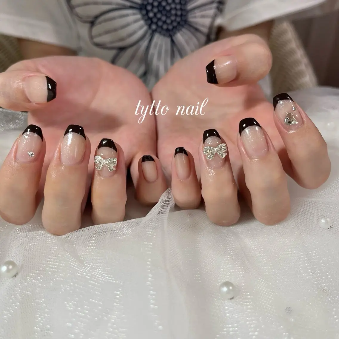 ネイル フレンチネイル ハート キラキラネイル 韓国ネイル ワンカラーネイル ハンドネイル tytto nail ❤︎‪‪eri‪‪のネイルデザイン