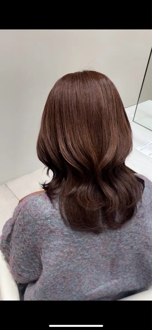 セミロング 赤み消し透明感カラー 似合わせ前髪柴田礼空のヘアスタイル