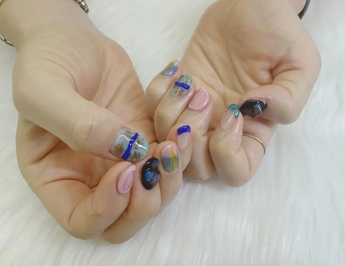ネイル 🦋ネイルサロン ブラン🌈ゆりのネイルデザイン