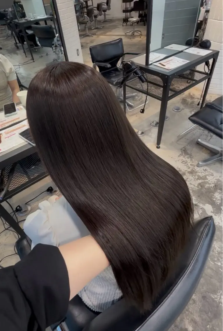 ロング カラー 縮毛矯正 ヘアカラー 縮毛矯正 トリートメント ダメージレス艶髪 🦋MISAKI🦋のヘアスタイル