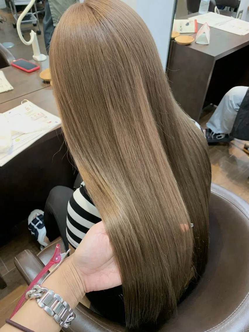 【2回目以降】ケアブリーチカラー+トリートメント🌈の写真