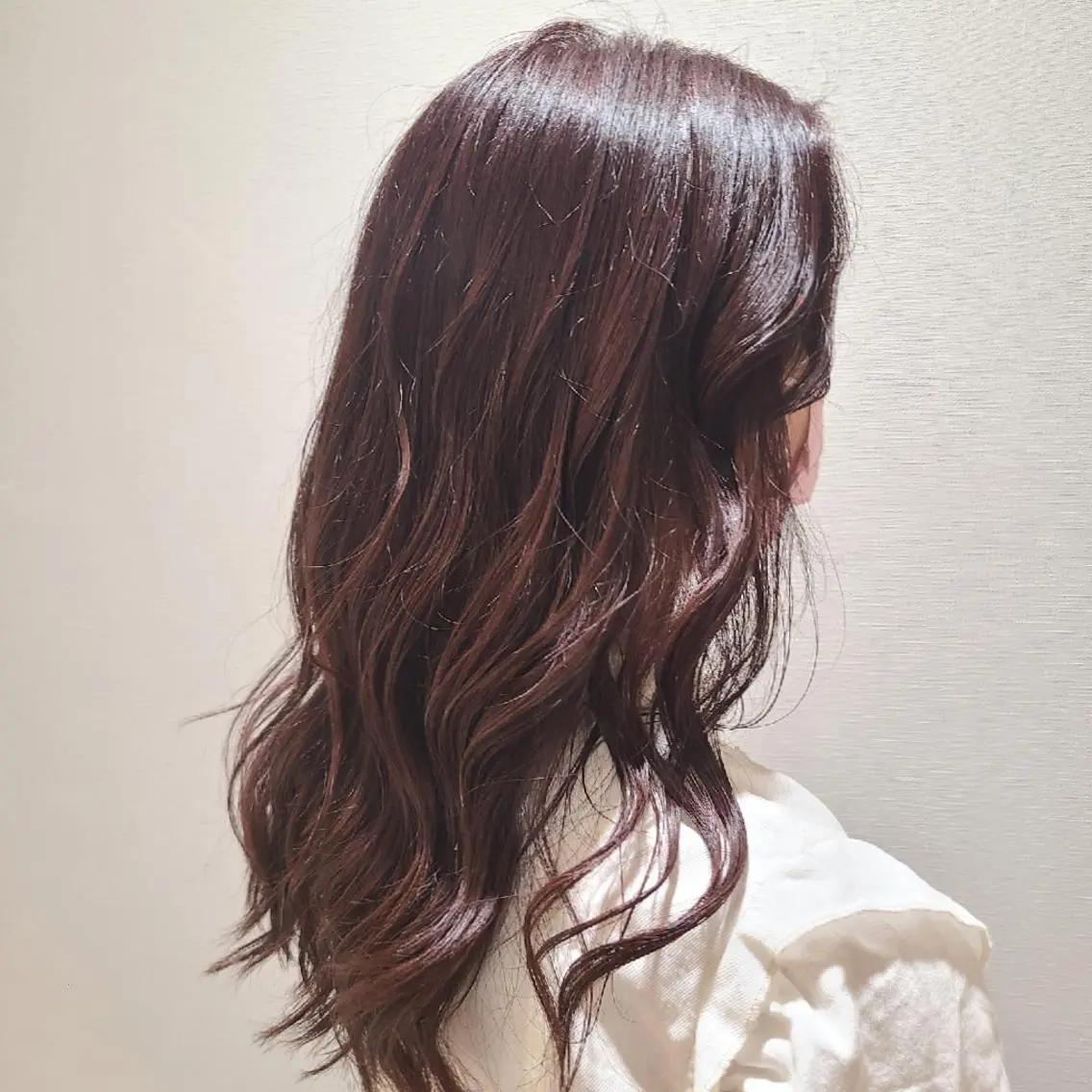 ロング カラー L'oeuf 山下 アミールのヘアスタイル