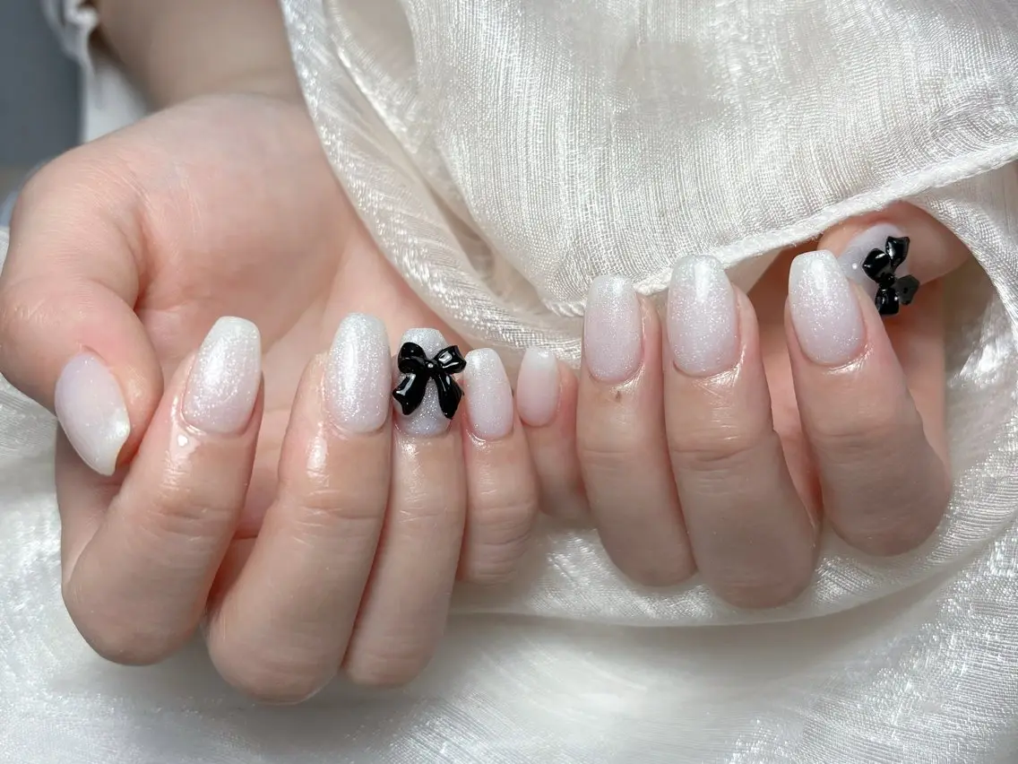 ネイル フレンチネイル ジェルネイル ガラスフレンチ 韓国ネイル マグネットネイル ハンドネイル Nail Jolieのネイルデザイン