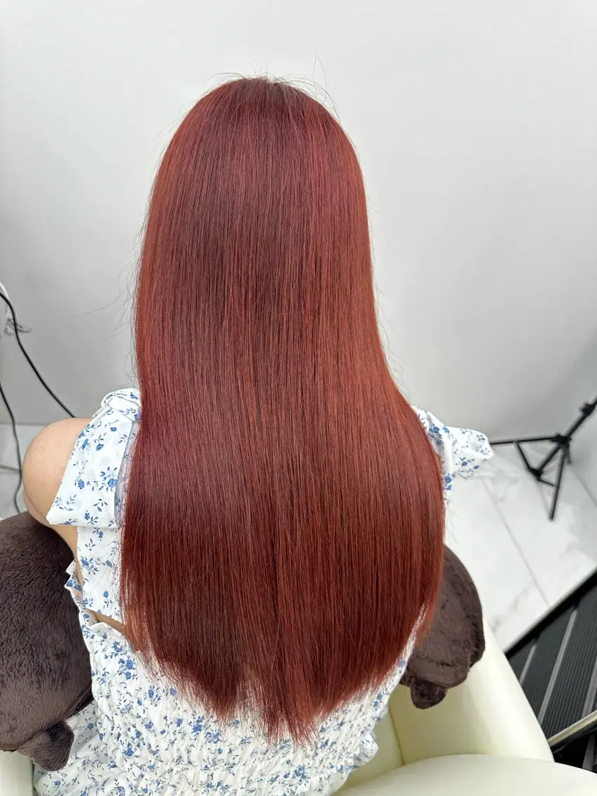 カラー ブリーチ ブリーチなしカラー ヘアカラー トリートメント ヘアセット 韓国風レイヤーカラー ライムのヘアスタイル