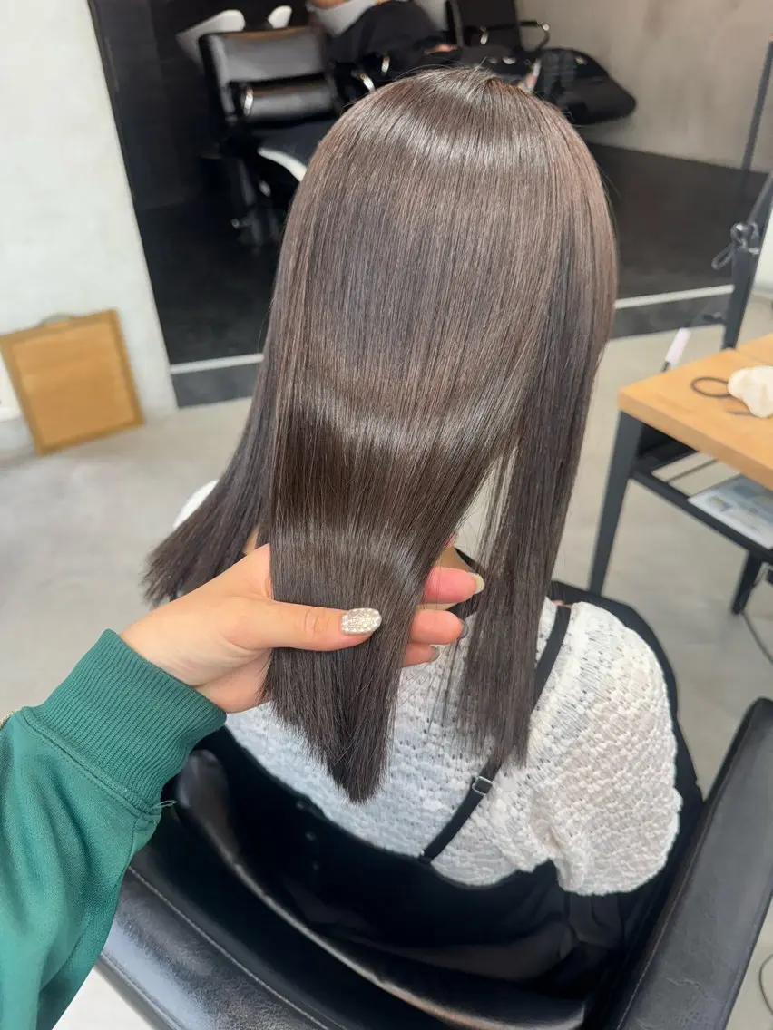 セミロング ヘアカラー トリートメント Rico / bob/グレージュのヘアスタイル