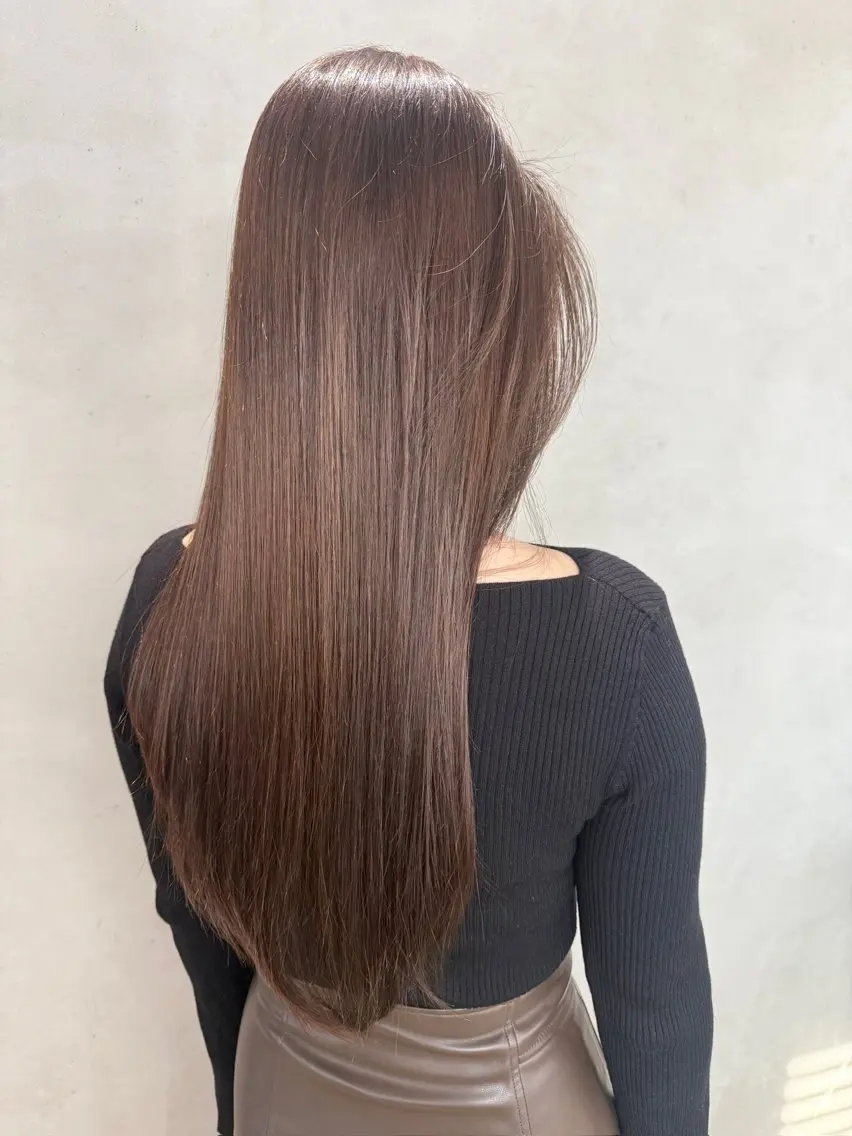 ロング カラー 🤍透明感カラー🤍 三浦瑠璃のヘアスタイル