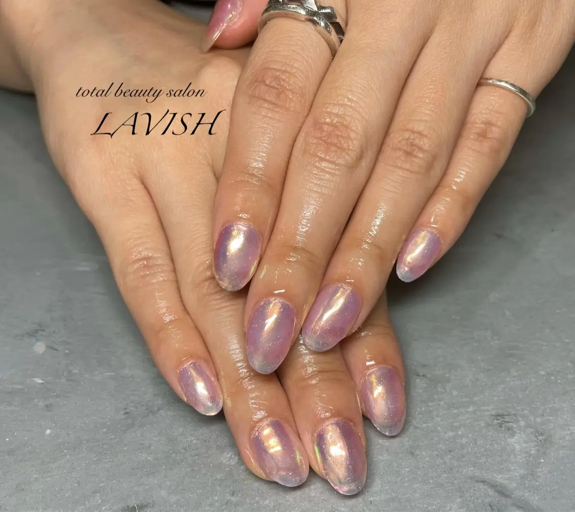 ネイル LAVISH 大和店 emi・:*+のネイルデザイン