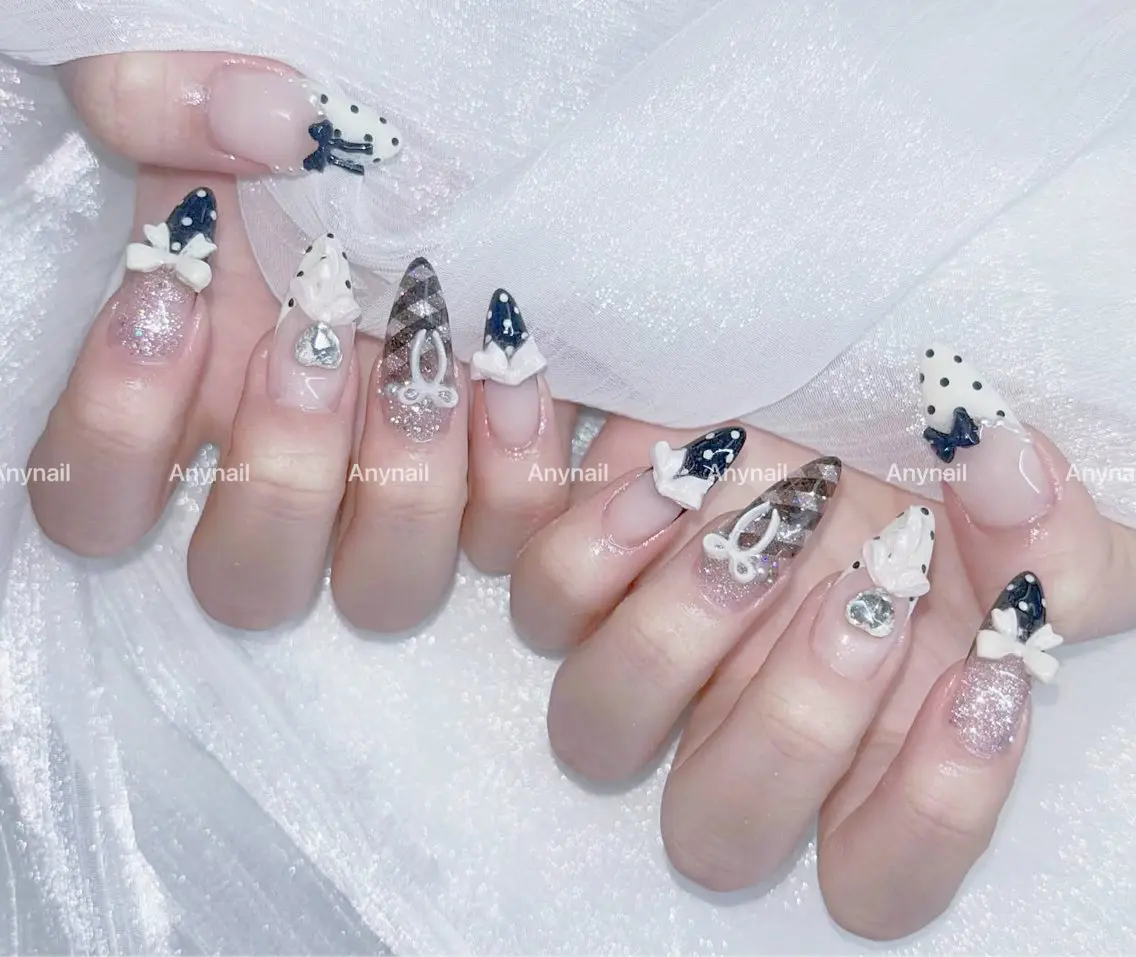 ネイル チークネイル 長さ出し フレンチネイル ジェルネイル 韓国ネイル ハンドネイル Any nail新大久保店のネイルデザイン