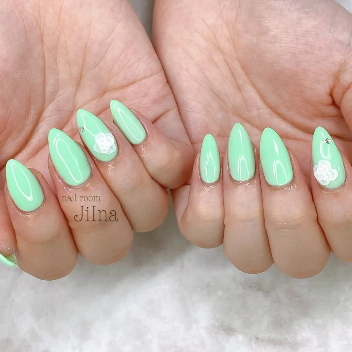 ネイル フラワーネイル ワンカラーネイル JiIna nailのネイルデザイン