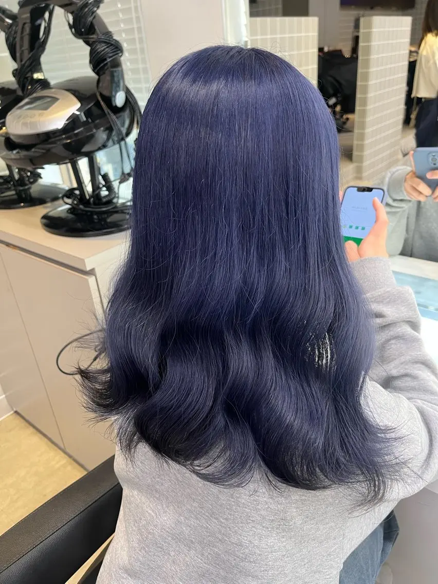 セミロング ヘアカラー トリートメント ヘッドスパ ヘアセット 寒色/ベージュヘア ブリーチありMiOのヘアスタイル