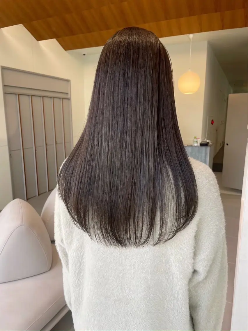ロング カラー 顔周りカット レイヤーカット ☪️ブリーチ特化施術 /レイヤー🪽aiのヘアスタイル