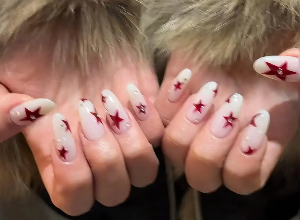 ネイル ハンドネイル エリ🫧 nail池袋東口のネイルデザイン