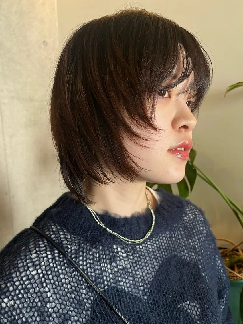 ミディアム 顔まわりレイヤー レイヤーカット ウルフカット ウルフレイヤー レイヤーカット\ウル フ chinatsuのヘアスタイル