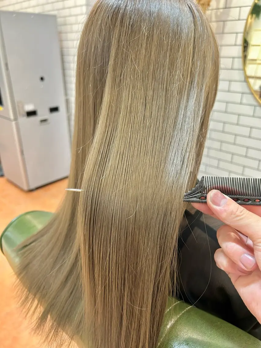 ロング カラー ヘアカラー トリートメント 石井 佑樹のヘアスタイル