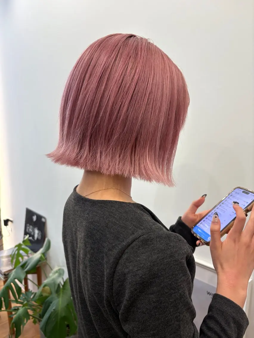カラー ピンクカラー りく 海外ヘアー オシャレのヘアスタイル