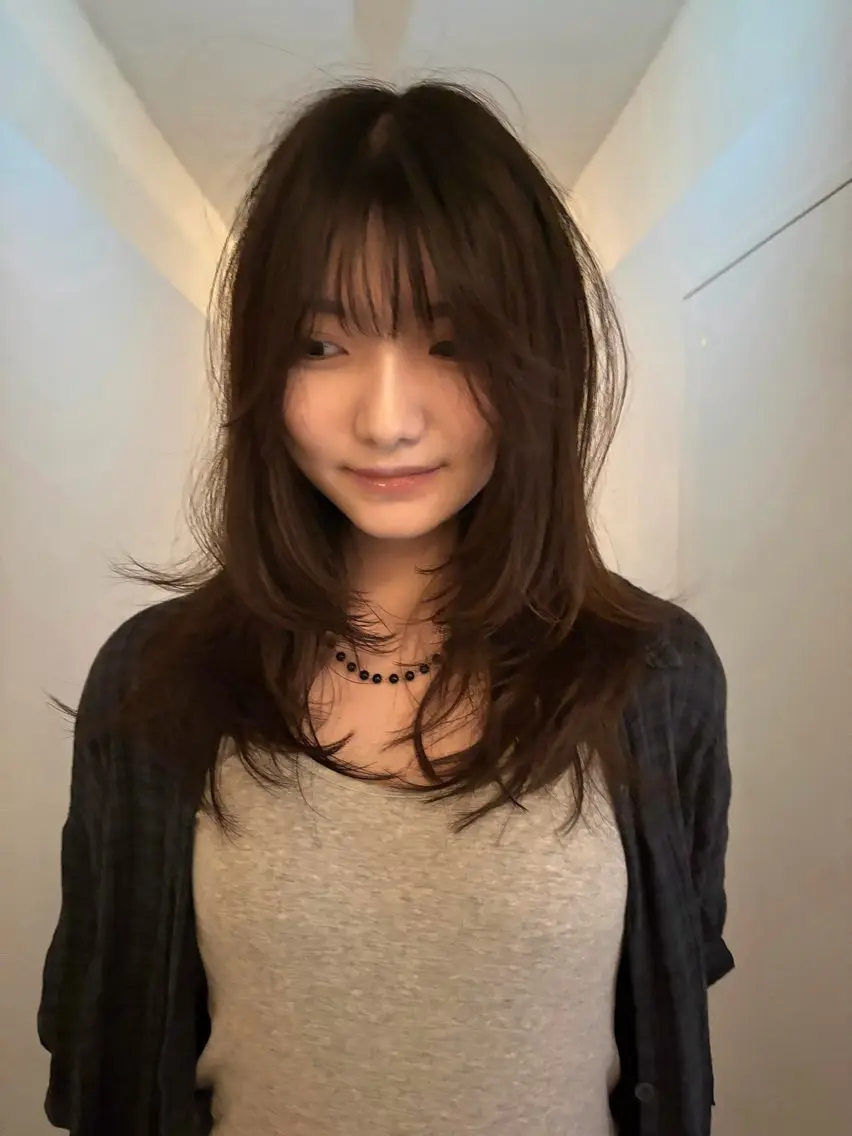 セミロング 熊谷 由貴のヘアスタイル