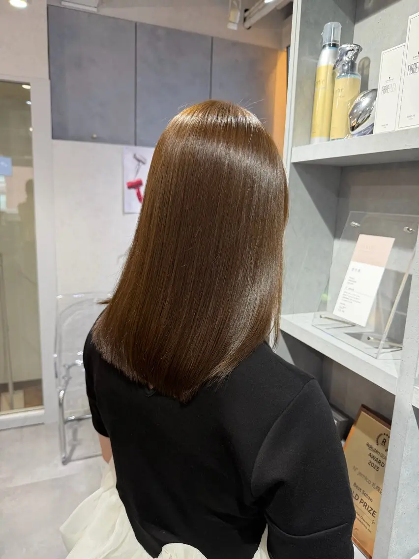 セミロング カラー カット ヘアカラー 縮毛矯正 トリートメント N°jemica 🫧REIKA🫧のヘアスタイル