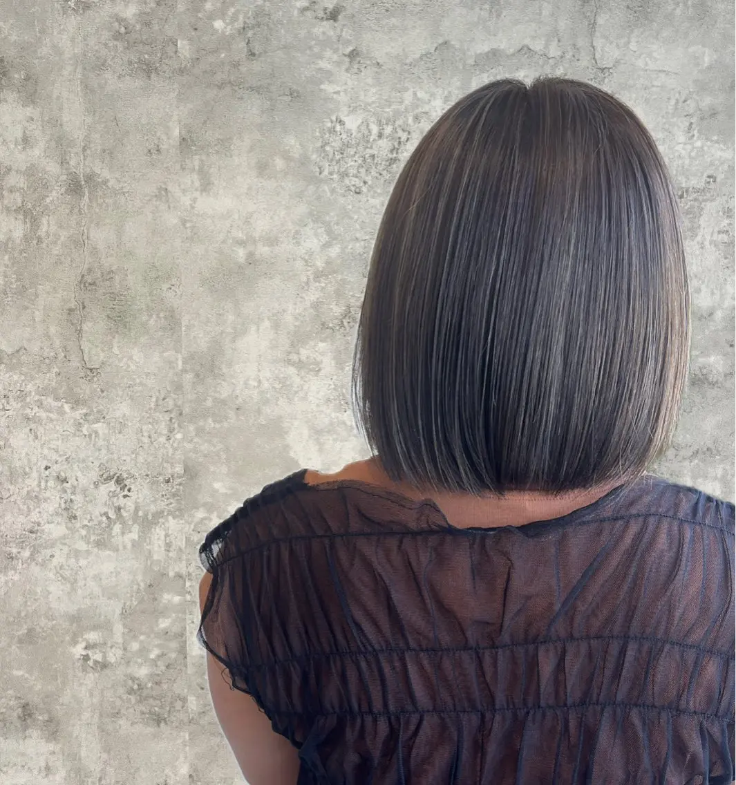 カラー 森下 いづみのヘアスタイル