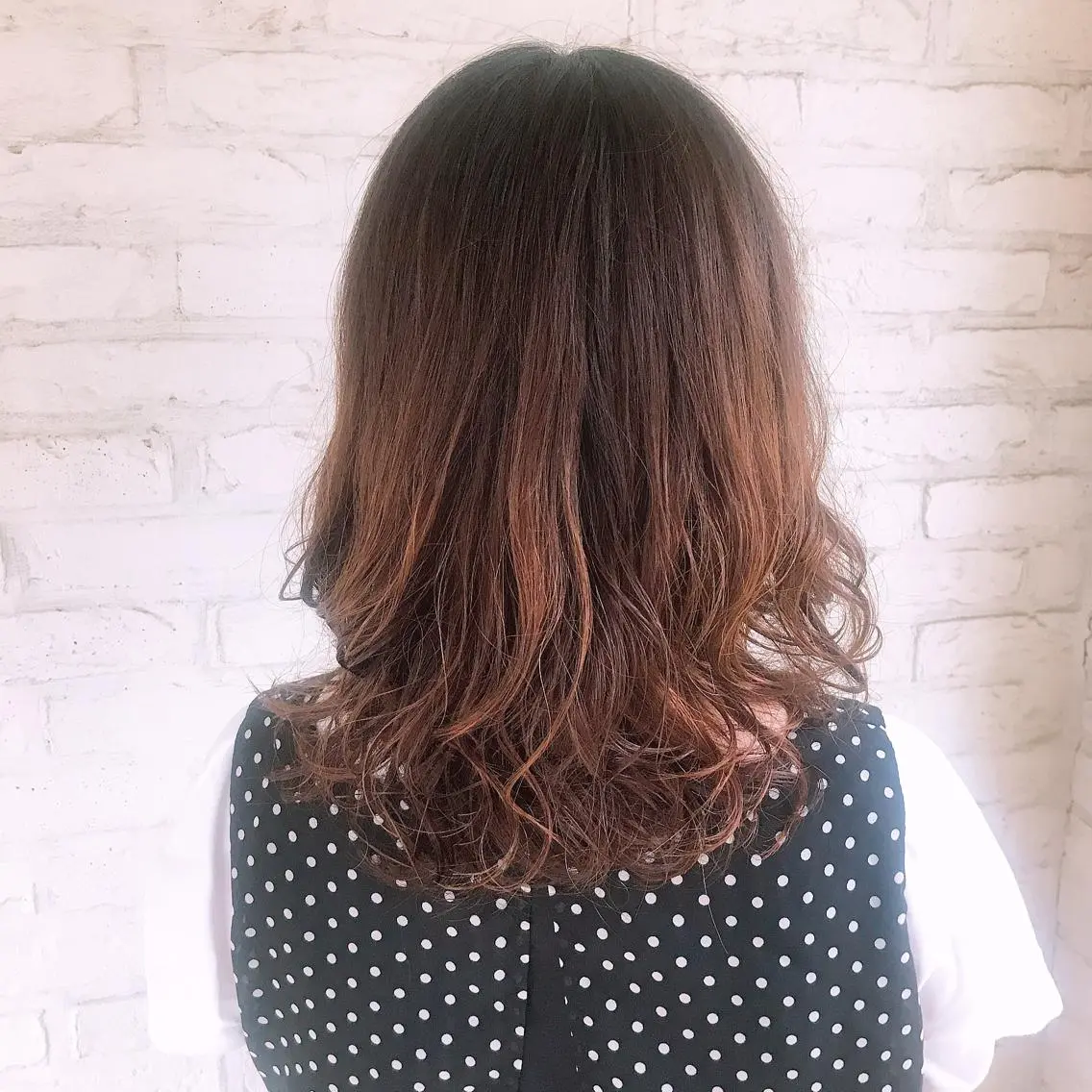 セミロング カラー パーマ セミロングパーマ ブラウンカラー ナチュラルブラウン 澤田 彩香のヘアスタイル
