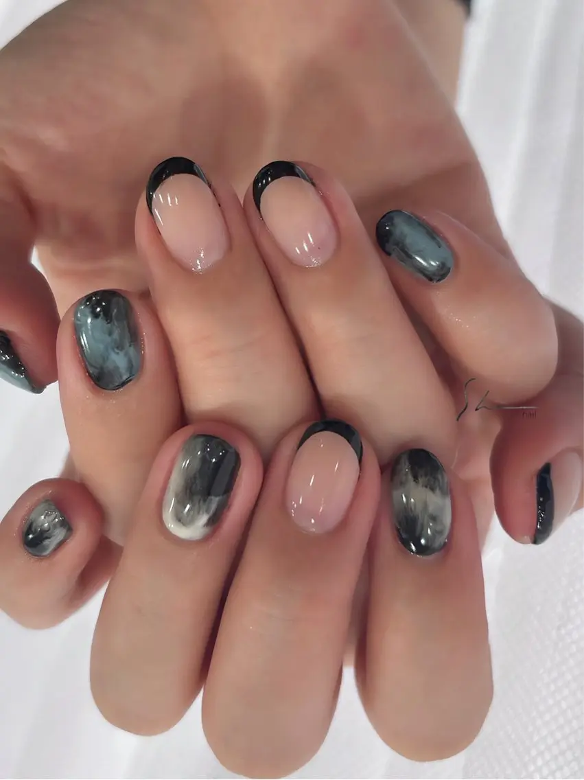 ネイル フレンチネイル ニュアンスネイル ハンドネイル SHE adusaのネイルデザイン